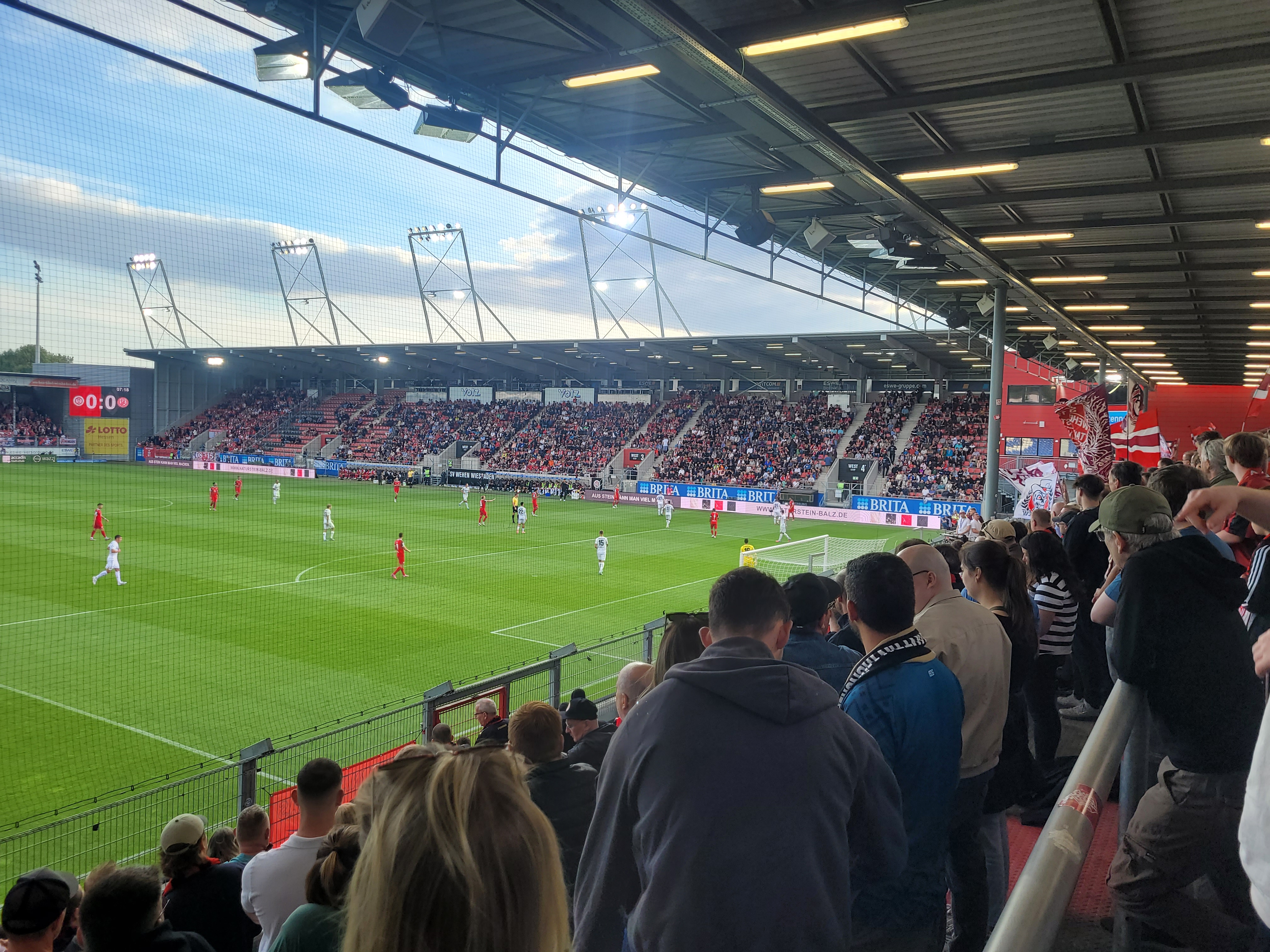 Wehen Wiesbaden - Rot-Weiss Essen